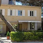 Szálloda Beau Rivage 3*