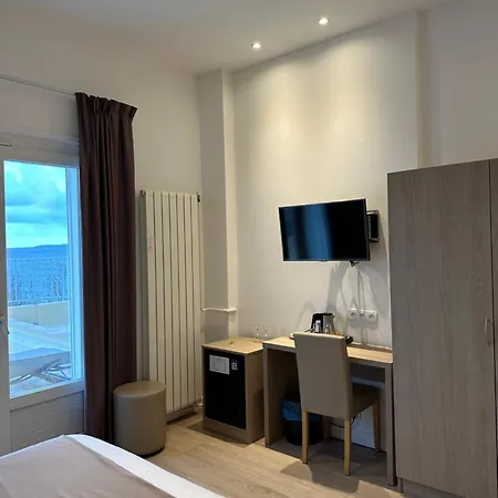 Отель Beau Rivage 3*