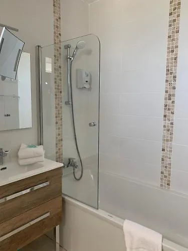 Отель Beau Rivage 3*