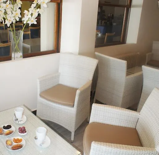 Beau Rivage Отель 3*