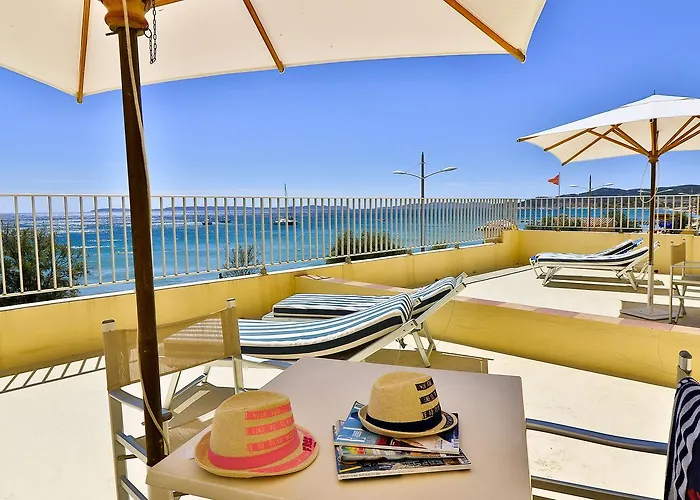 Beau Rivage Отель