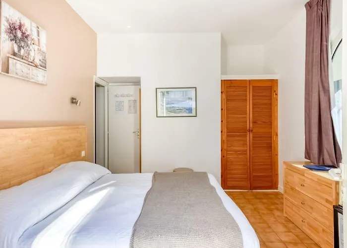 Beau Rivage Отель 3*