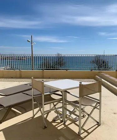 Отель Beau Rivage Ле-Лаванду