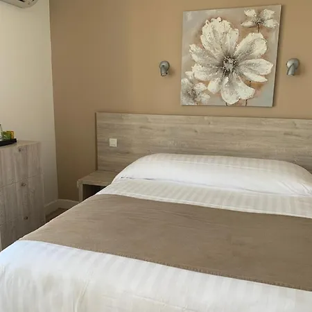 מלון Beau Rivage לה לבאנדו