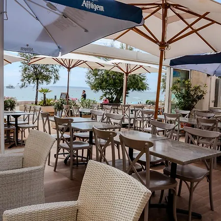 Hotel Beau Rivage