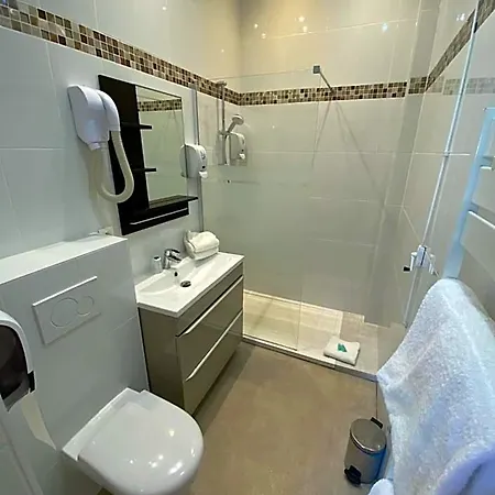 Ξενοδοχείο Beau Rivage 3*