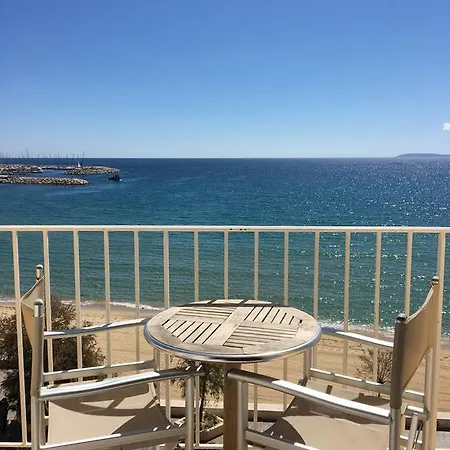 מלון Beau Rivage לה לבאנדו