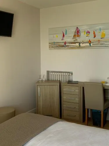 Hotel Beau Rivage 3*