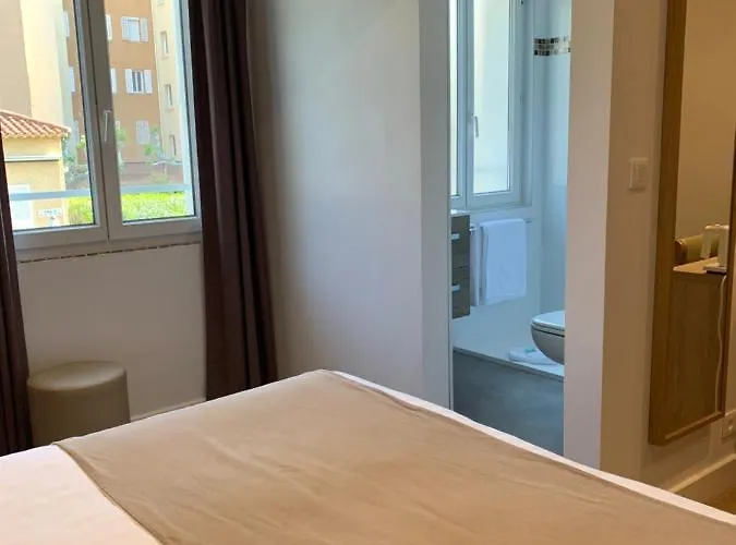 Beau Rivage Hotel Le Lavandou