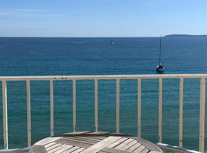 波赫瓦日酒店 3*